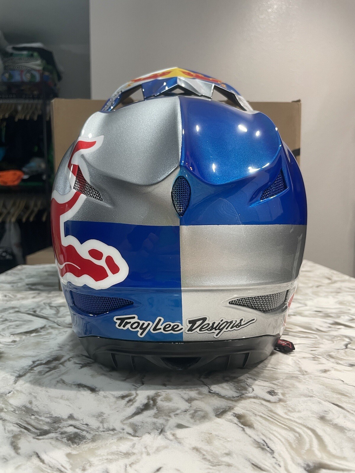 *Brand New* Troy Lee Designs D3 “Red Bull” Fiberlite Helmet MTB/BMX