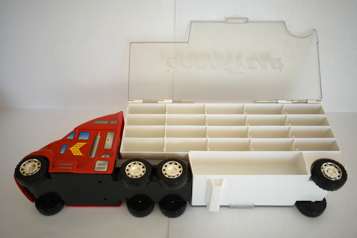 1999 REDBOX GOODYEAR RED SEMI-TRUCK TOY CAR CARRIER #69039 ~ With