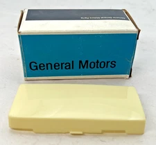 NOS OEM GM Dome Light Lens 1973-87 Chevy Truck 1975-82 Corvette 336201