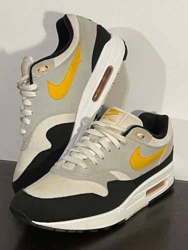 NIKE MENS SIZE 10 AIR MAX 1 WHITE UNIVERSITY GOLD BLACK FD9082-104 STEELERS