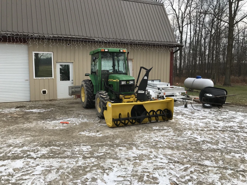 ERSKINE 780FM FRONT MOUNT DUAL STAGE SNOW BLOWER - Image 3 of 4