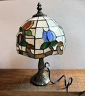 Vintage Small Tiffany Style Lamp Stained Glass Bronze Base Flowers 11in Works