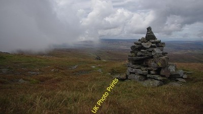 Photo 6x4 Cairns on Cross Fell On the north edge of the summit plateau. c2016