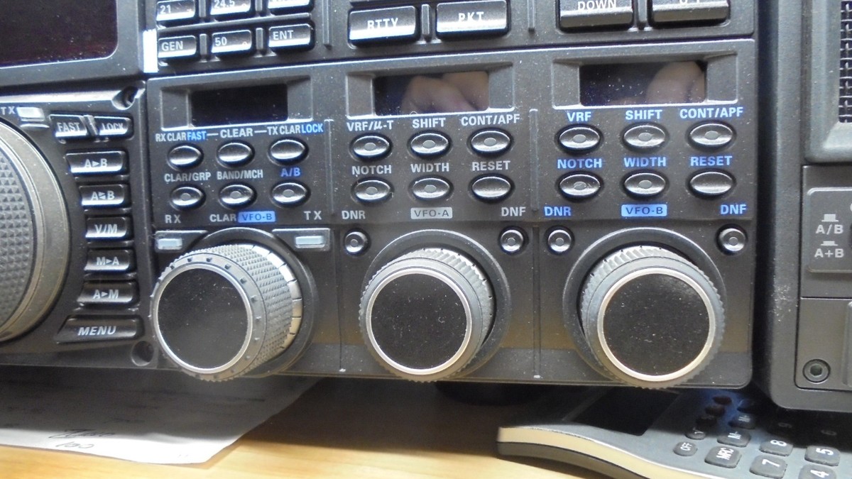 Yaesu FTDX-5000MP HF 200W Transceiver with SM-5000 | eBay