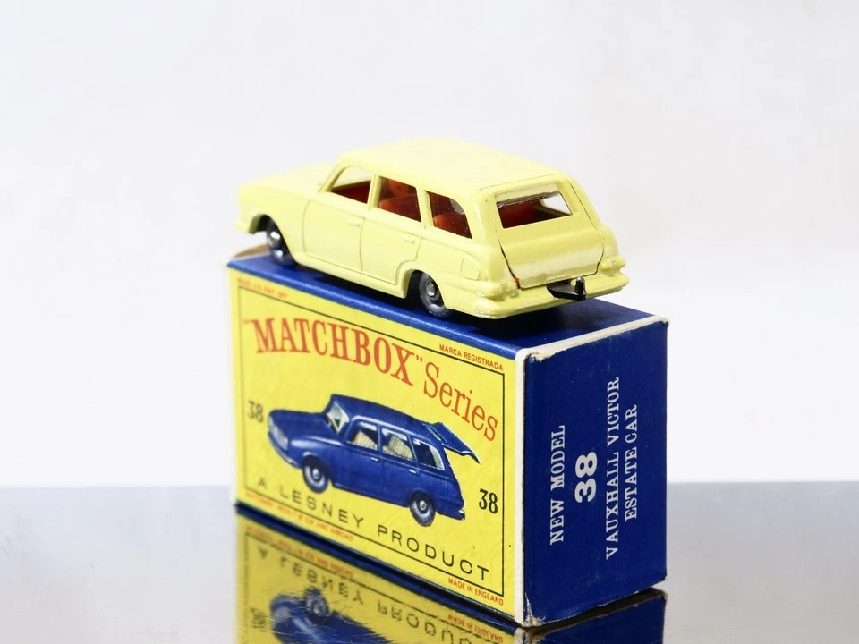 Matchbox Serie Nr. 38 Vauxhall Victor Kombi Neu In Der Box - Bild 2 von 4