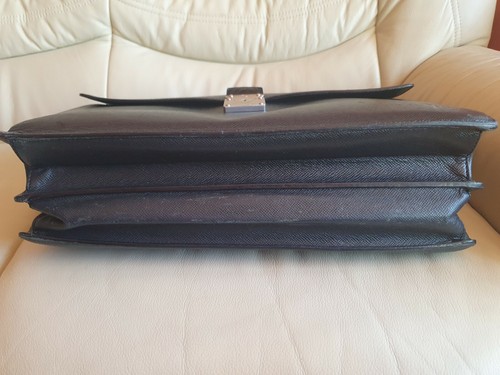 Valigetta Louis Vuitton Taiga nera tovagliolo ambasciatore originale XL GRANDE - Foto 5 di 10