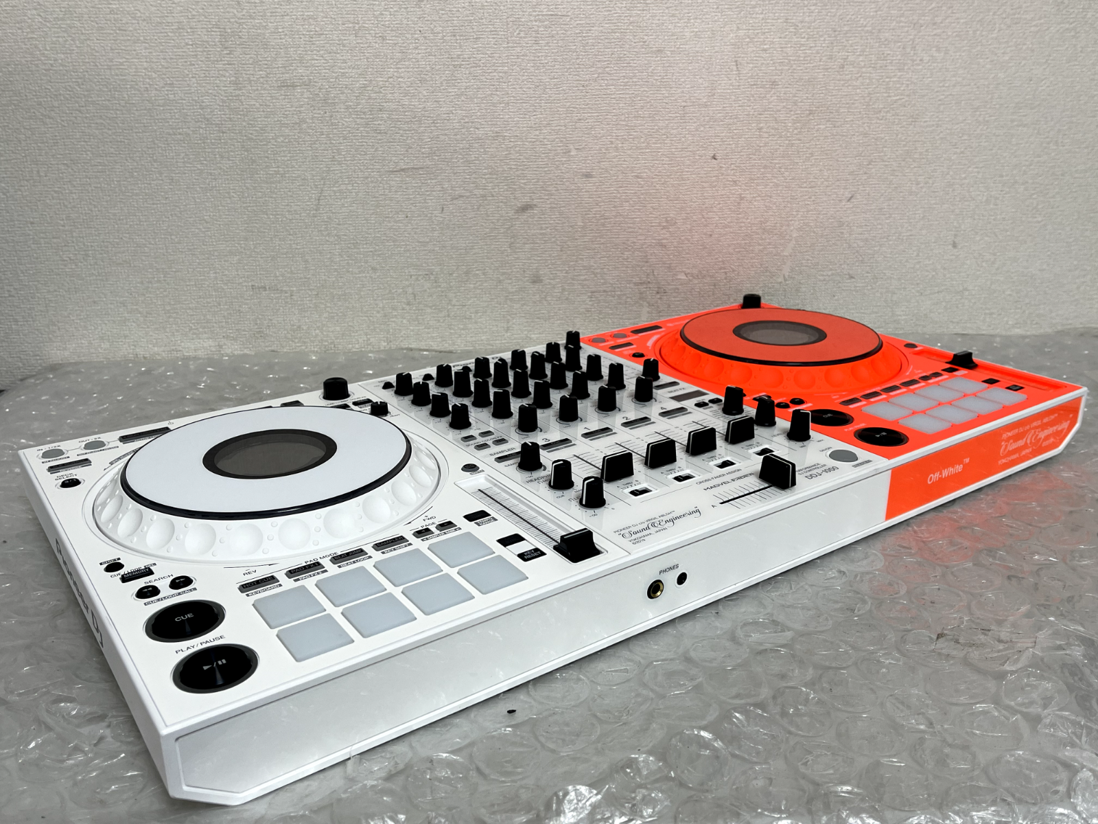 Pioneer DJ DDJ-1000-OW DJ Controller 100 Units Limited Edition 