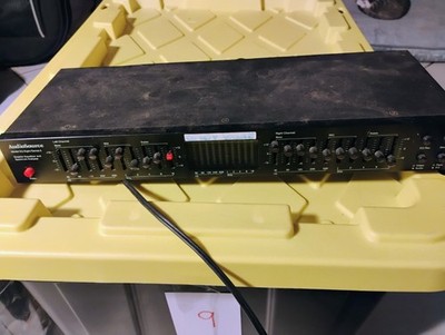 AudioSource Model EQ Eight Series II Stereo Graphic Equalizer Powers Up PreOwned