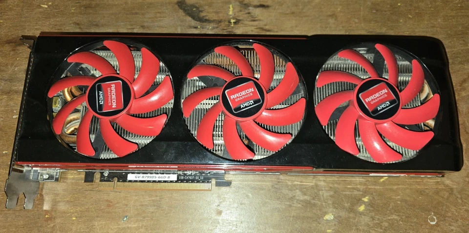 Dual GPU Radeon 7990 6GB w/ MiniDP Adapter - Image 3 of 4