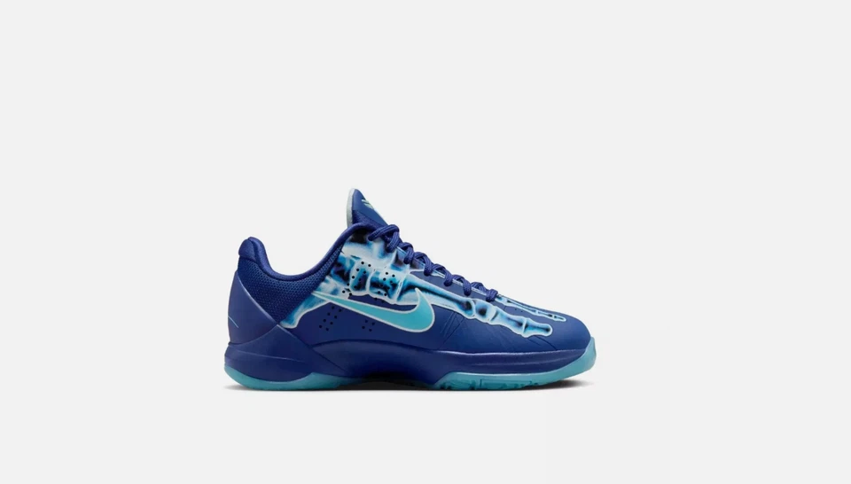 Nike Kobe V5 Protro X-Ray GS Azul Real Brilla en la Oscuridad HM9522-400 Juvenil Foto 3 de 4