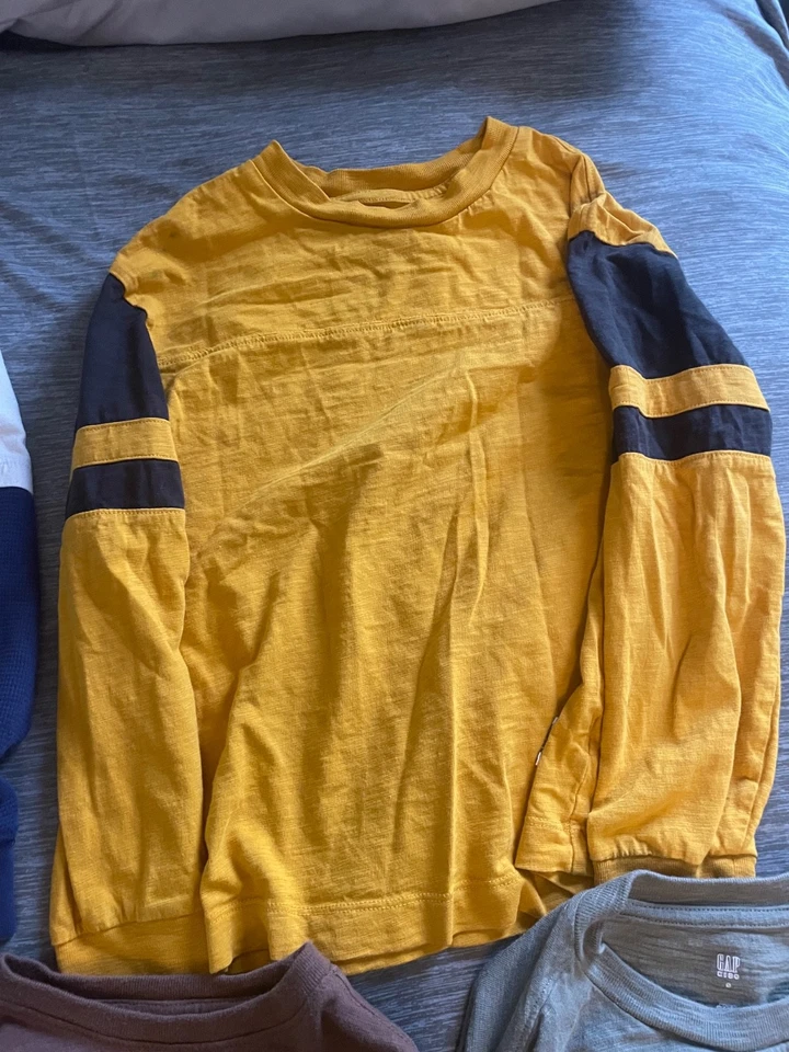 Conjunto de camisas de manga larga para niños talla 6/7 Foto 4 de 4