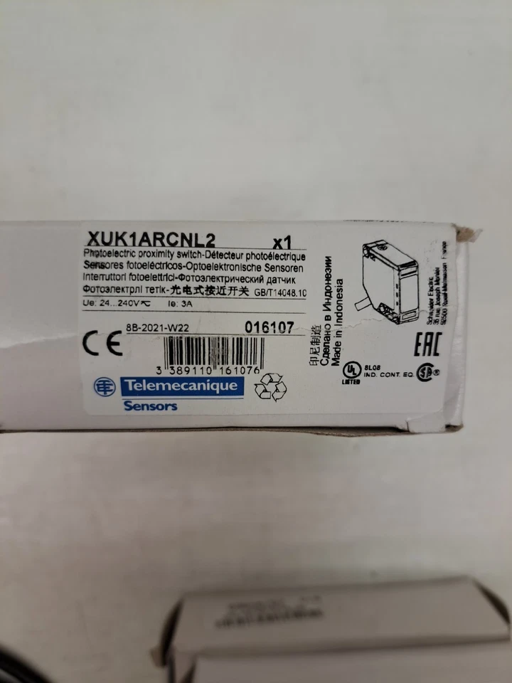 Telemecanique XUK1ARCNL2 PHOTOELECTRIC SENSOR, NEW - Image 3 of 4