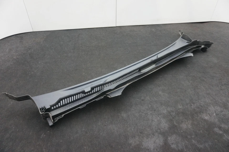 Front Wiper Cowl Grille Vent Trim Panel 51717388714 BMW M550I xDrive G30 2018-23 - Image 3 of 4