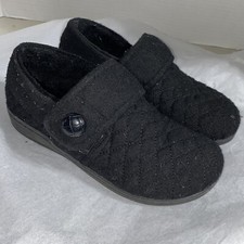 Vionic Indulge Jackie Size 5 Womens Quilted Black Flannel Slip-On Slipper