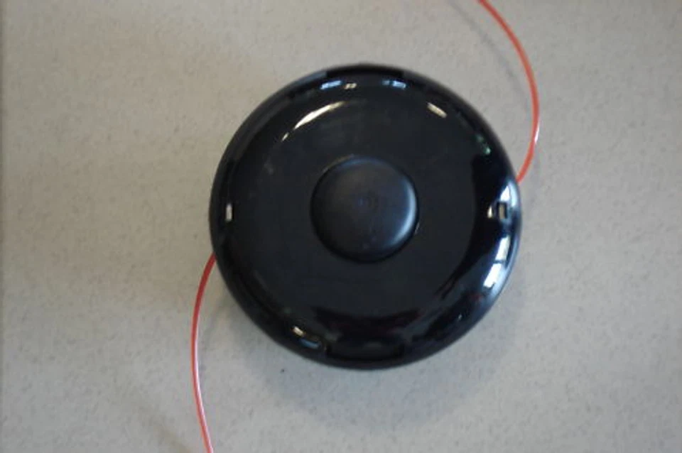 MARKENLOS Fadenkopf Fadenspule f. Dolmar M5200, MS220, MS2300, MS250 M8x125LGi