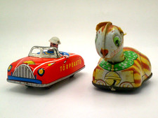 2 Vintage Litho's-TORPEAUTO Pull back FRICTION CAR /Tin CAT FRICTION-Ear missing