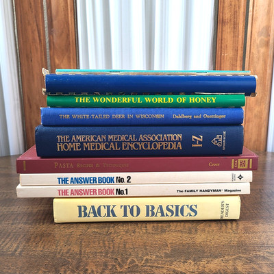 9 Book Lot Homesteading Off Grid Skills Recipes Building Home Repair Food Basics