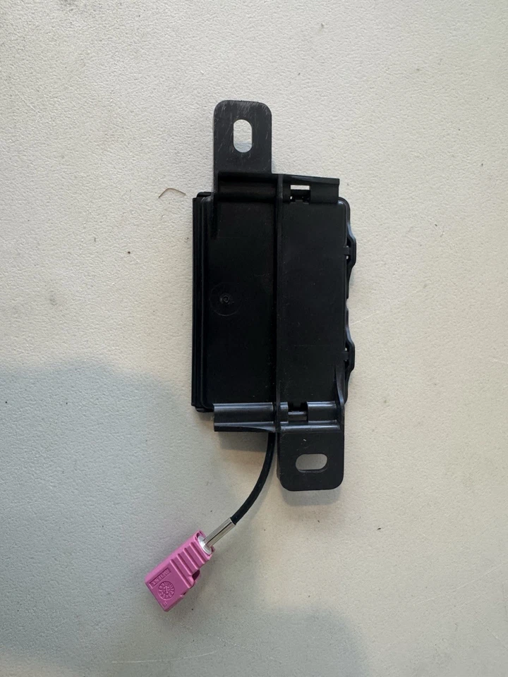 Nueva antena de arranque remoto y entrada sin llave OEM Mopar 2013-2025 Ram 1500 68144668AC Foto 3 de 4