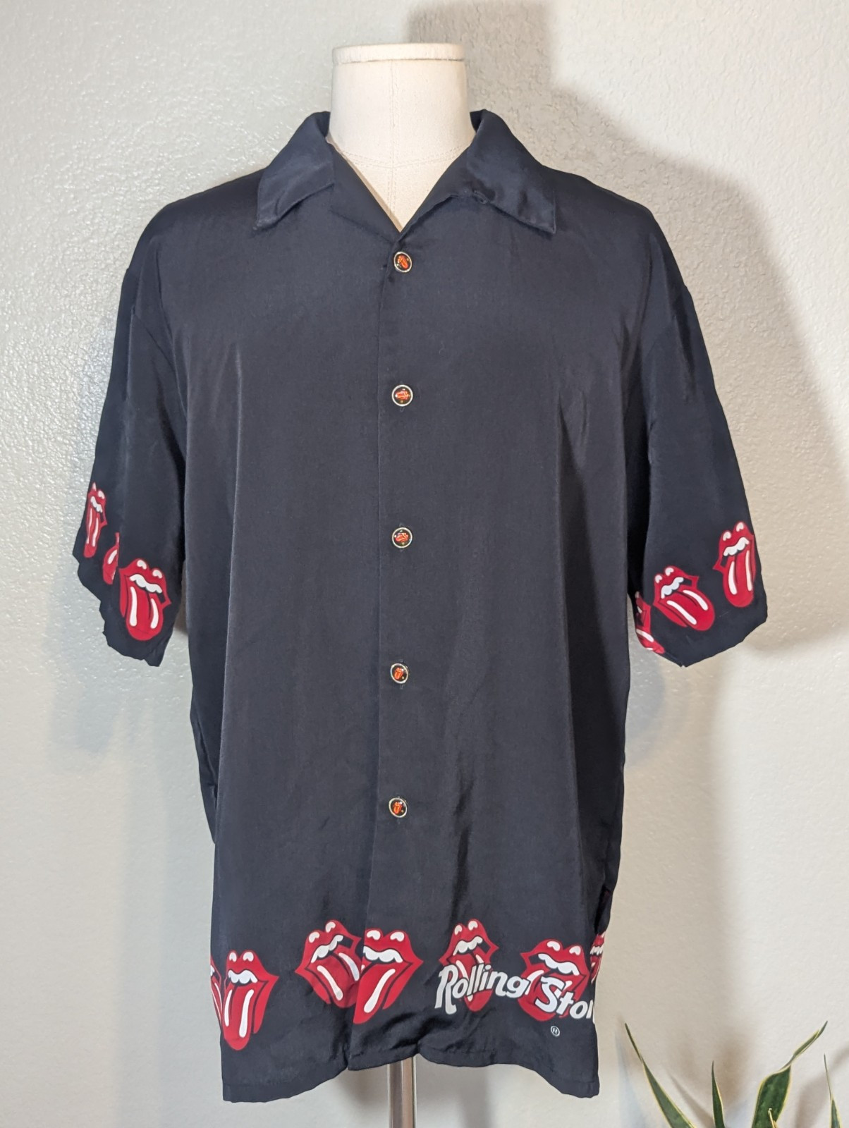 Vintage Rolling Stones Dragonfly Black Logo Men’s Large Button-Up Shirt