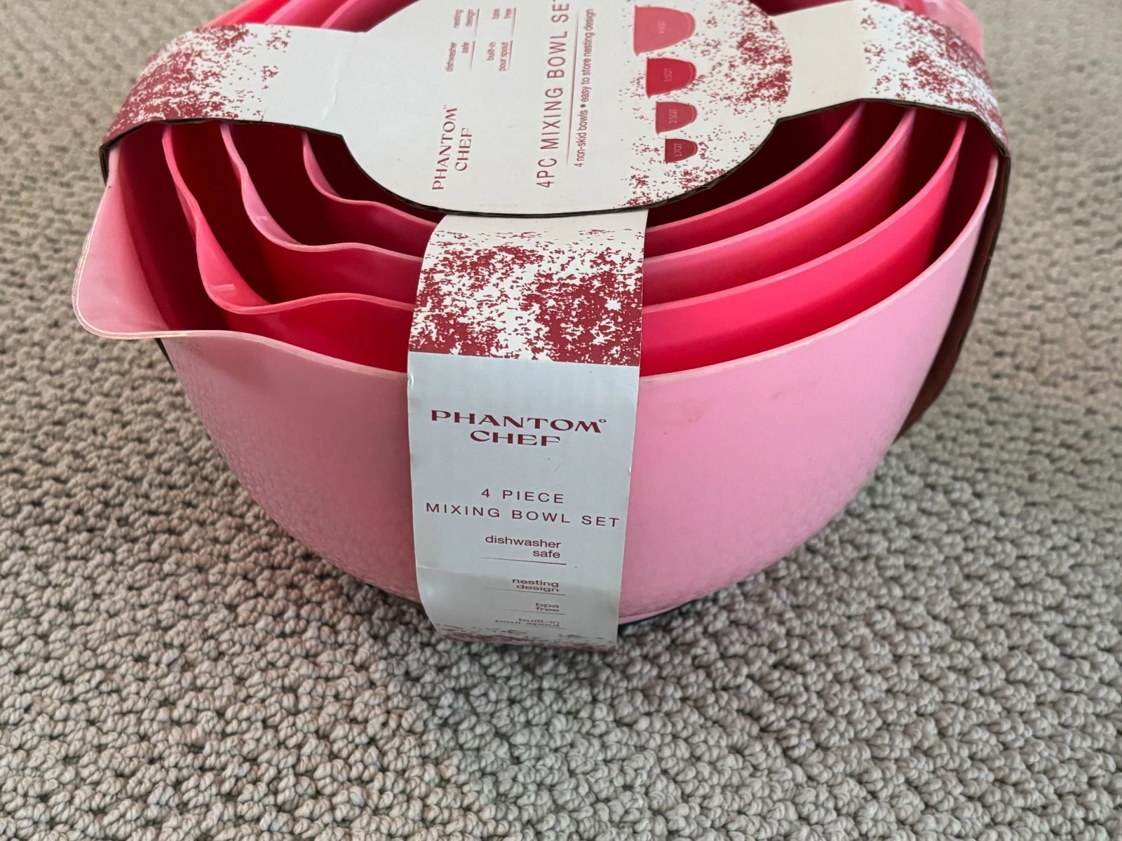 NEW Phantom Chef 4 Piece Mixing Bowl Set Nestable Pink Plastic Pour Spout 4.5 Qt