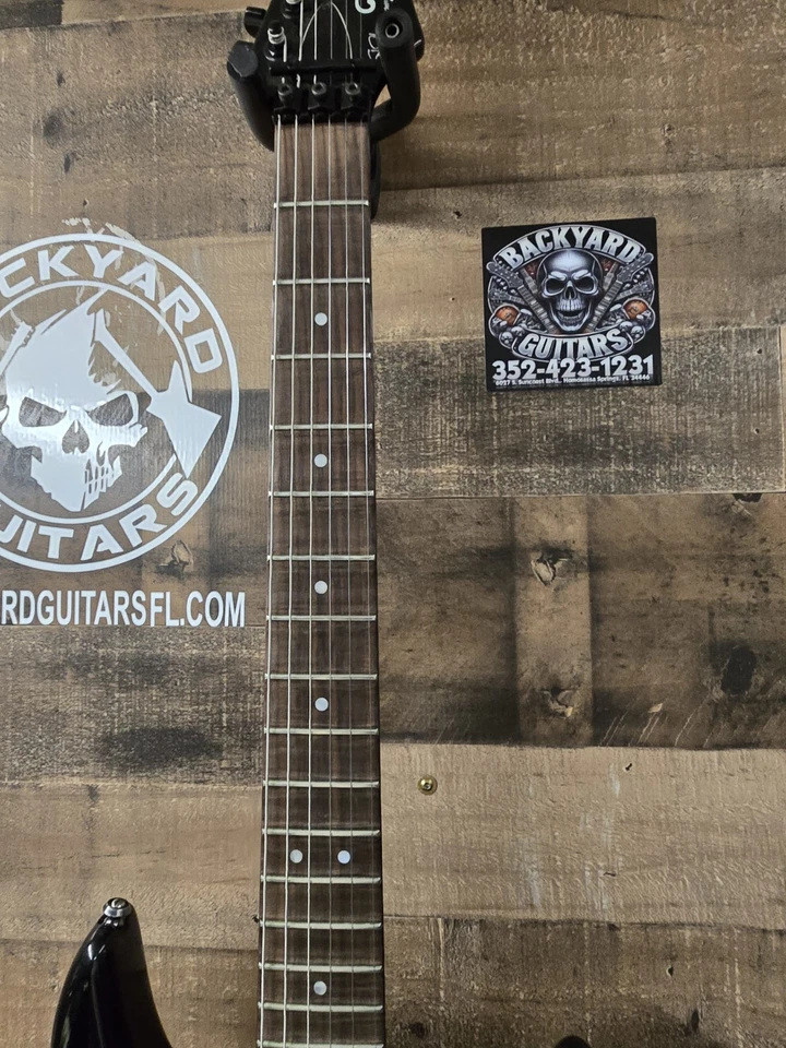 Guitarra Hamer Steve Stevens 1987 diapasón festoneado. Negro con Ohsc Foto 4 de 4