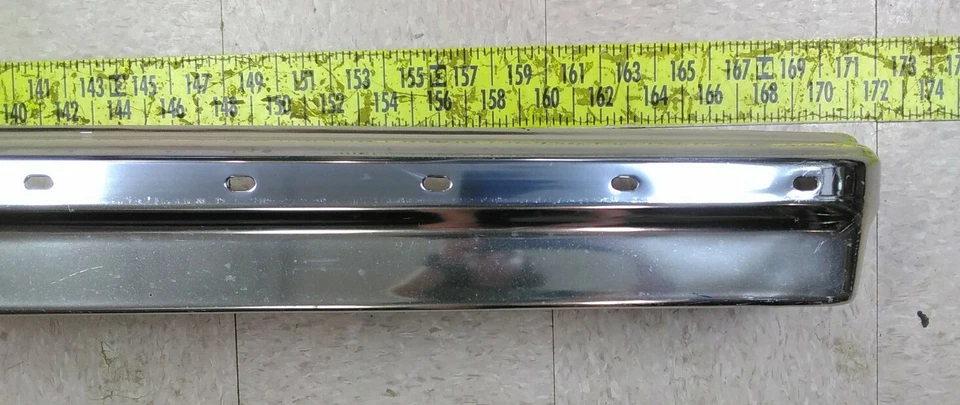 Parachoques delantero cromado GM 1980-19 84 OEM Buick Skylark/Skyhawk (B279) usado Foto 4 de 4