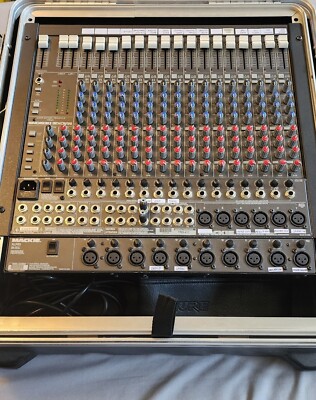 Mackie 1604 16-channel Analog Mixer w/ XLR10 Input Expander in SKB