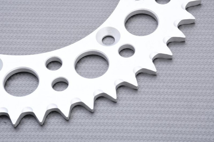 Couronne Renthal 46 dents pas 520 pour restaurer Husqvarna CR 360 - 2