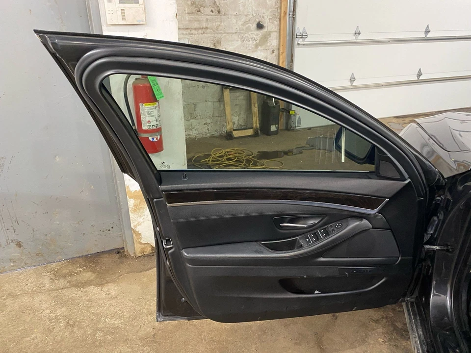 Used Front Left Door Assembly Front fits: 2012 Bmw 535I electric Front Left Grad Foto 3 de 4