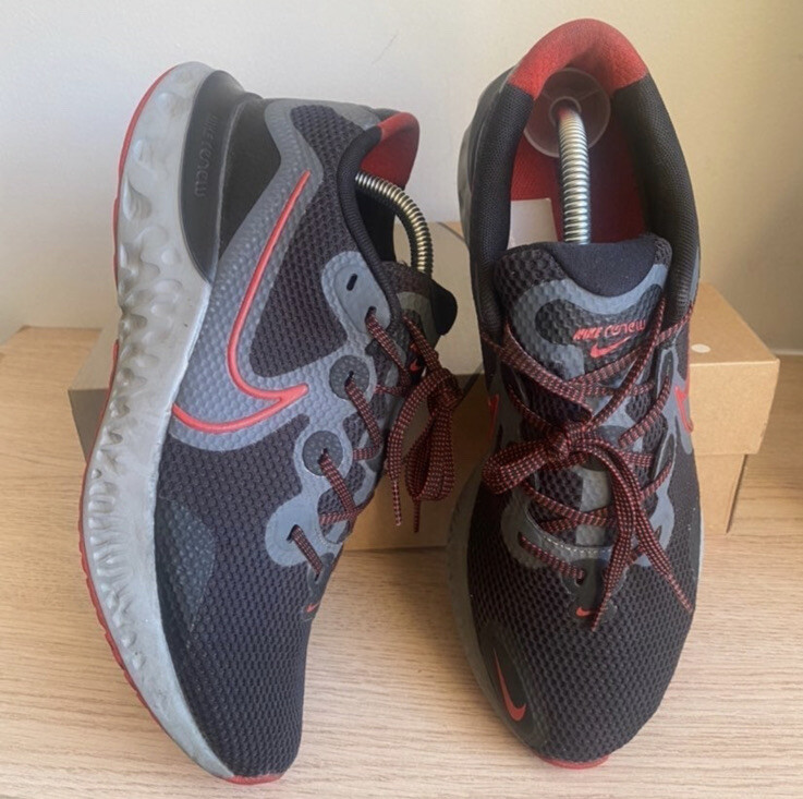 ?Nike Renew Run Black/Red/Grey Running Shoes CZ8674-001- SZ  display picture 2