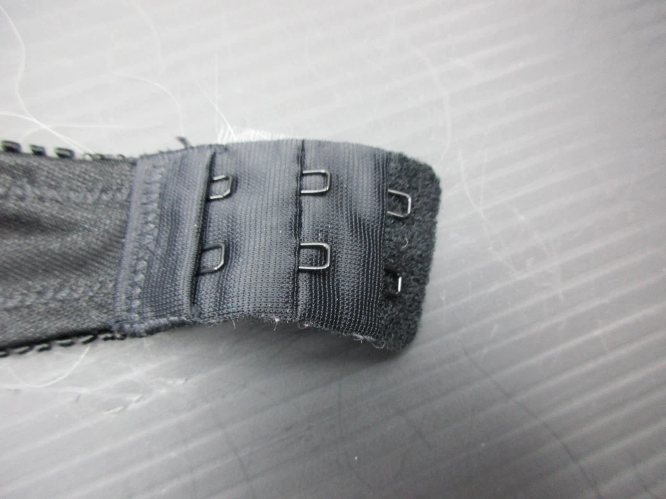 Sujetador camiseta 36B Fruit Of The Loom para mujer negro sin alambres 1F Foto 3 de 4