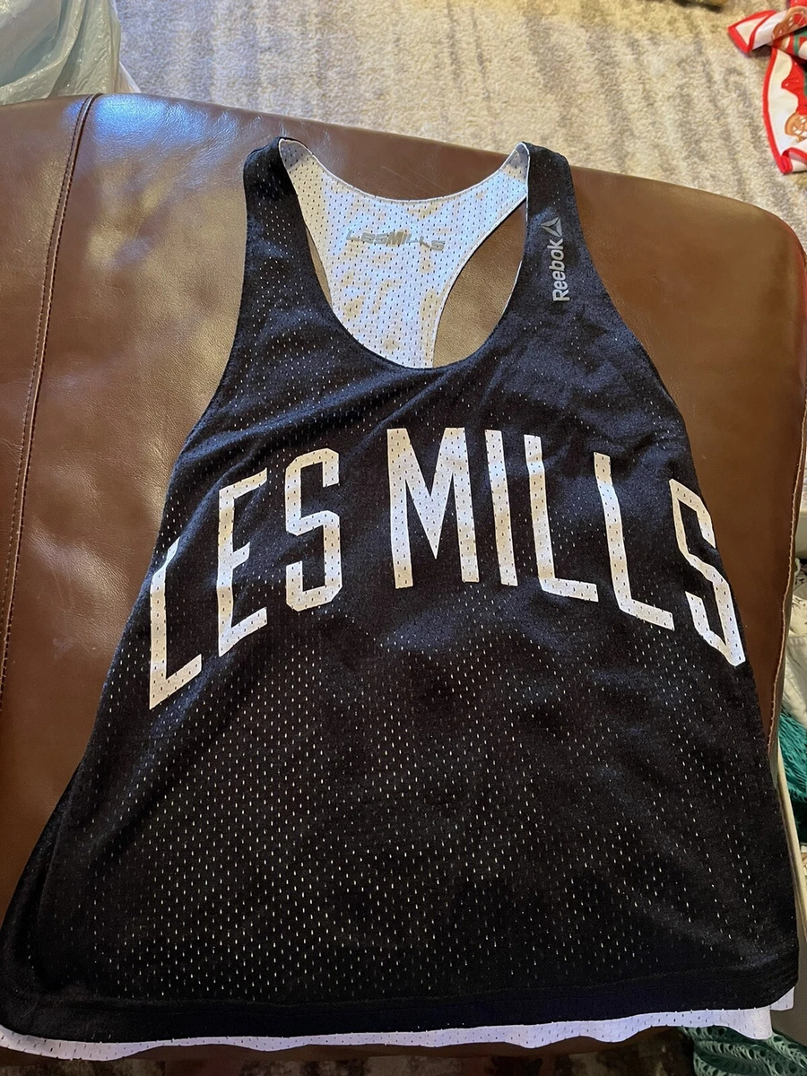 les mills women's clothing
