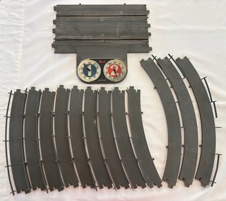 REVELL 1/32 SLOT CAR TRACK APRONS & LAP COUNTER SECTION LOT