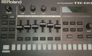 Roland TR 6S Compact Drum Machine w/ power cord SD card