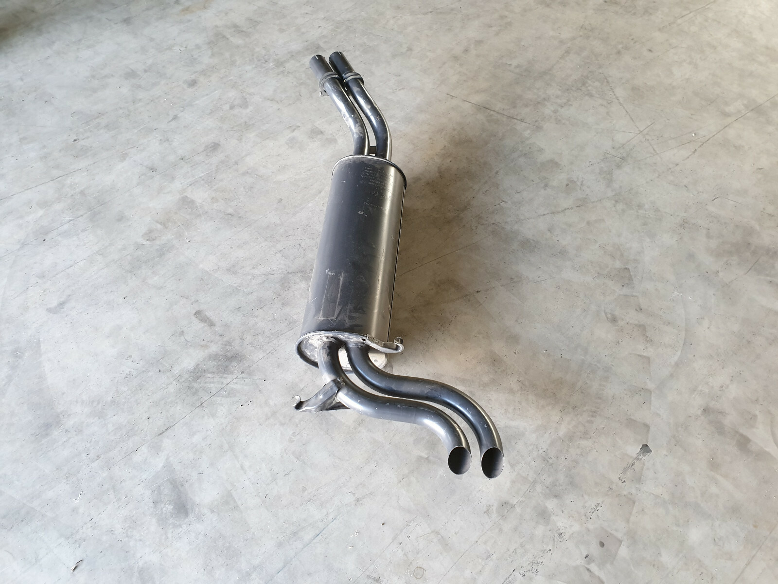 NEU NOS Mercedes W126 Eberspaecher Auspuff Schalldaempfer Exhaust  