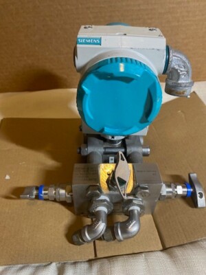 Siemens 7MF4433-1DA22-1NC1-Z SITRANS P D-76181 Pressure Transmitter