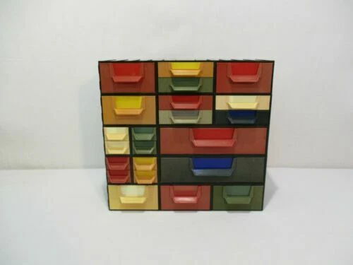 Meubles de rangement du XXe siècle en plastique design du xxème