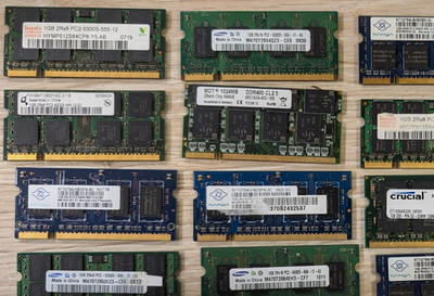 40x Stück 1GB DDR2 RAM PC2 SO-DIMM 5300s 6400s 2RX8 Arbeitsspeicher  Laptop