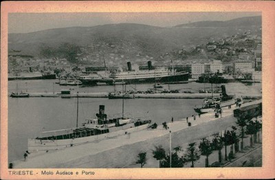 Postcard: TRIESTE - Molo Audace e Porto