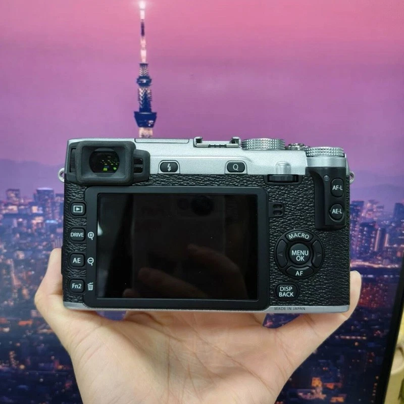 Fujifilm X-Serie X-E2 XE2 16.3-Megapixel Digitalkamera Gehäuse Silber -90 % NEU - Bild 2 von 4