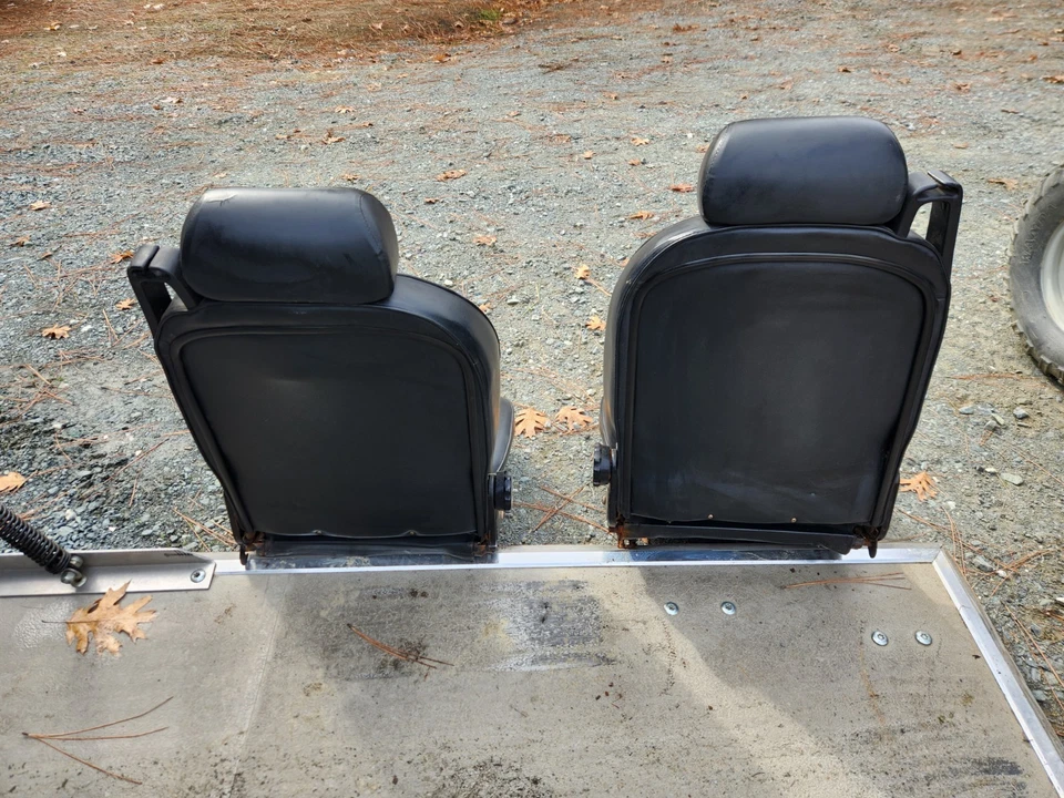 Ковшеобразные сиденья 1986 Alpha Rameo - Изображение 3 из 4