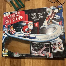 1992 Mr. Christmas Santa's Ski Slope Animated Tree Ski-Lift Complete Works Clean