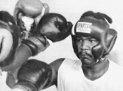 GEORGE FORMAN *2X3 FRIDGE MAGNET* BOXING CHAMP HEAVY WEIGHT OLYMPIC GRILL RUMBLE