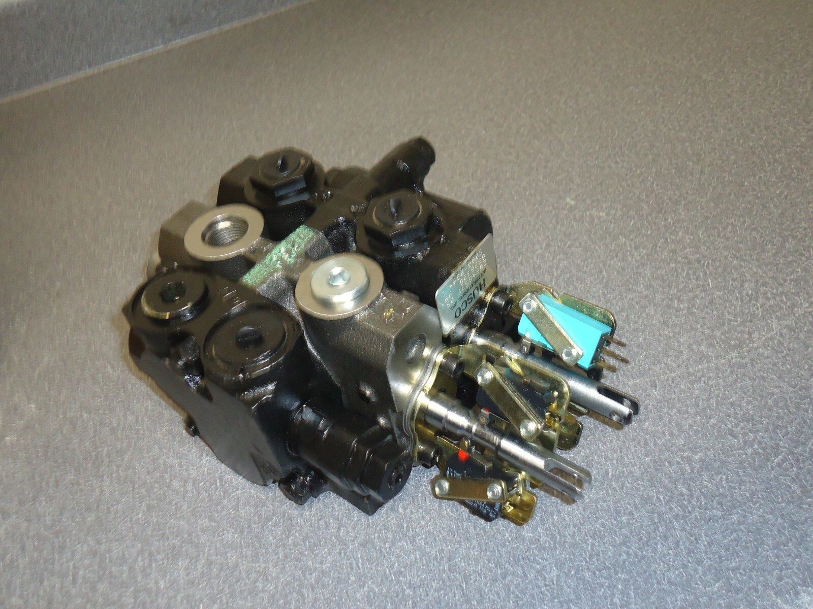 New Husco Manual Hydraulic Control Valve Hyster 2071050 eBay