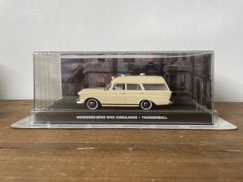 MERCEDES BENZ BINZ AMBULANCE #94 James Bond Collection Model THUNDERBALL DieCast - Picture 1 of 7