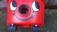 Henry Vacum Cleaner Red Bin