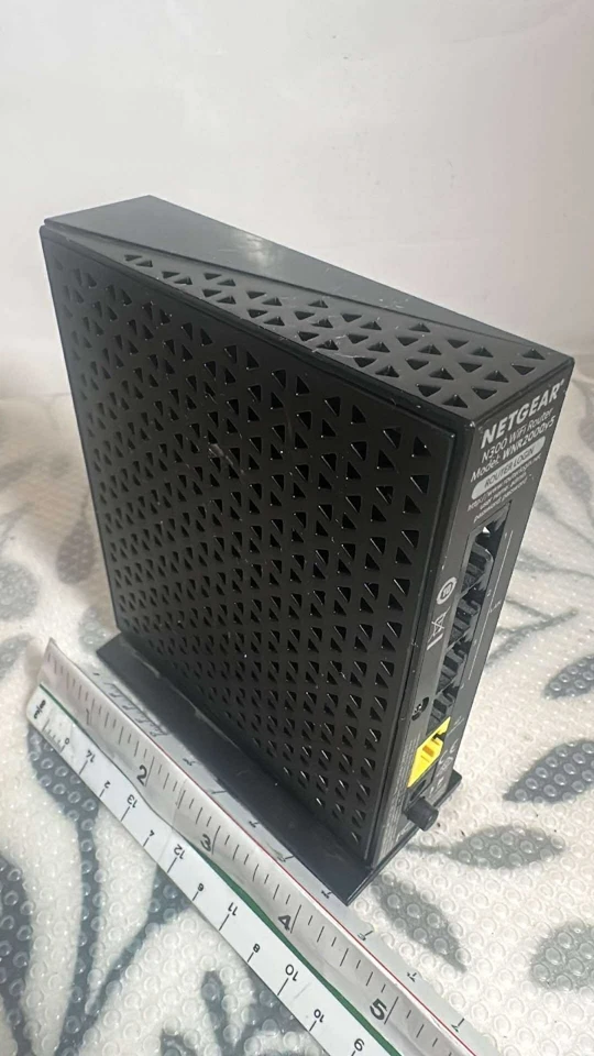Netgear WNR2000v5 WiFi Router Wireless N 300Mbps – Used, No Power Adapter - Image 3 of 4