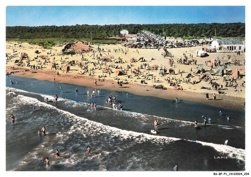 BS-BFP1-0148-17 - La Flip - Panorama On La Beach - Picture 1 of 2