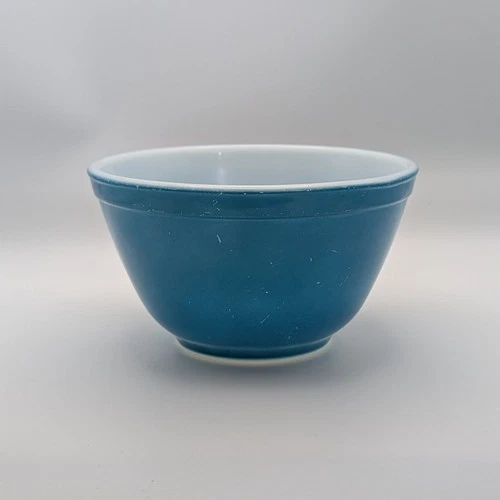 Vintage Pyrex #401  Blue 1.5 Pint Small Nesting Mixing Bowl