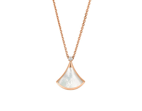 Bulgari Divas’ Dream Necklace Rose Gold Diamodn Mother of Pearl